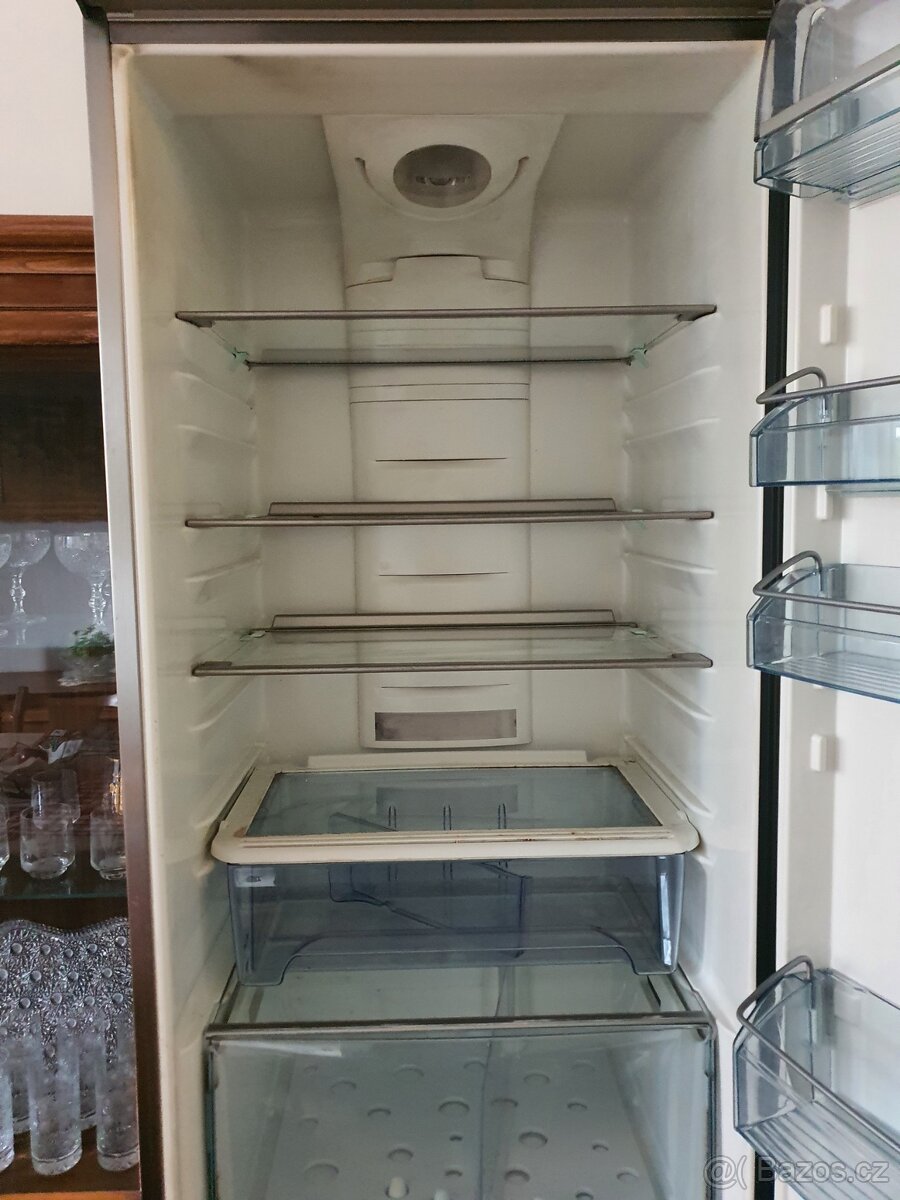 NOFROST NEREZ lednice AEG značková A++ doprava - 7