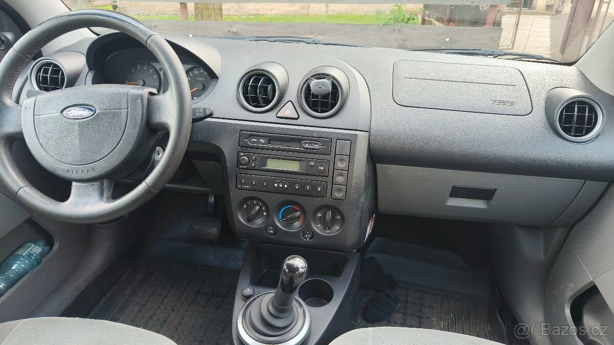Ford Fiesta 1.4 AUTOMAT - 7
