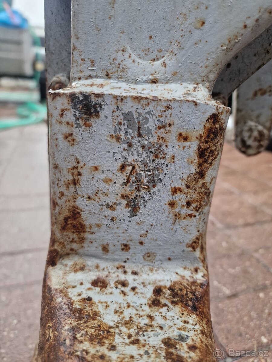 Hřebenovy zvedak 7t. 7t .3.5 t. - 7