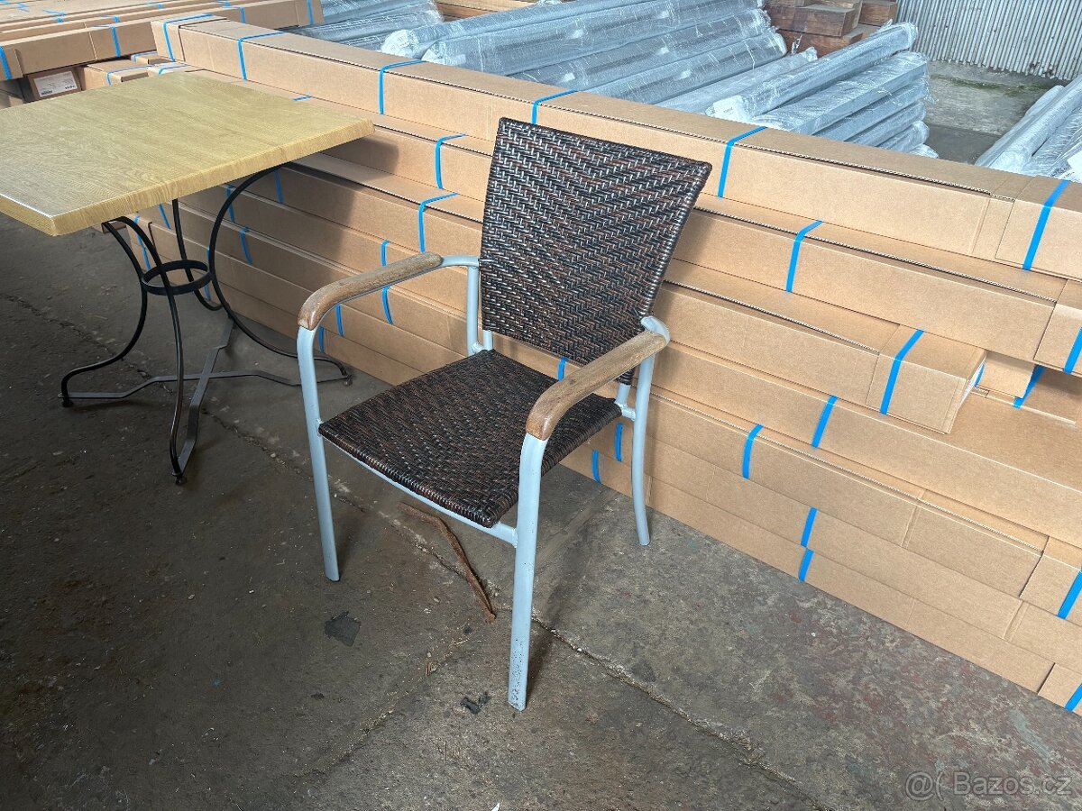 Venkovní stoly 80x80 cm + venkovní židle - 7