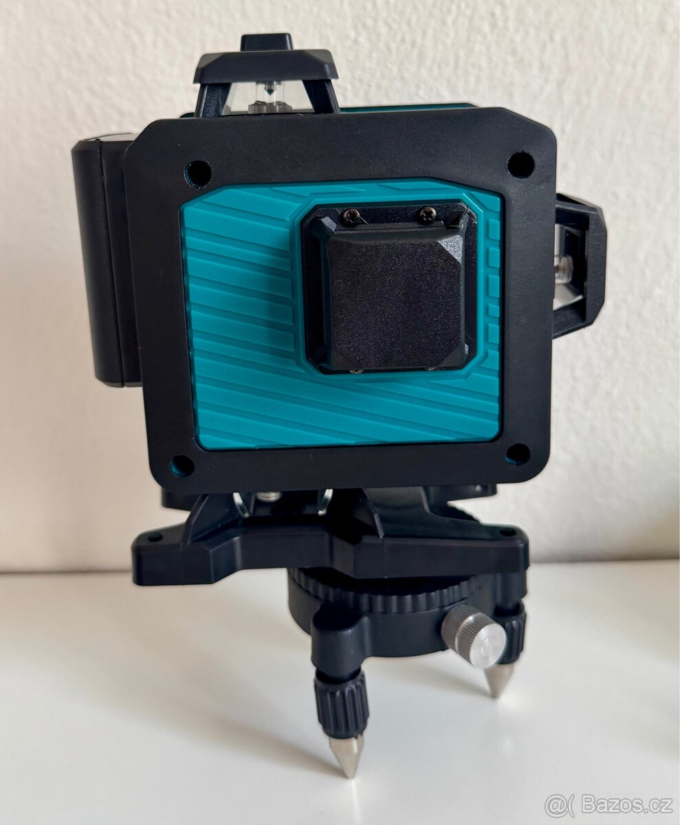 4D křížový laser se stativem – 16 linií, dálkové ovládání - 7