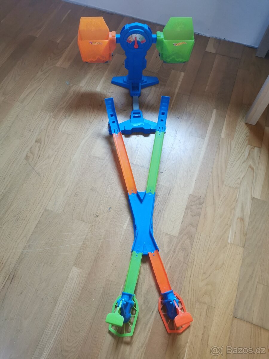 Zrádné váhy Hot wheels - 7