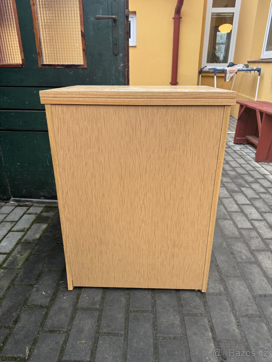 Šicí stroj Lada - 7