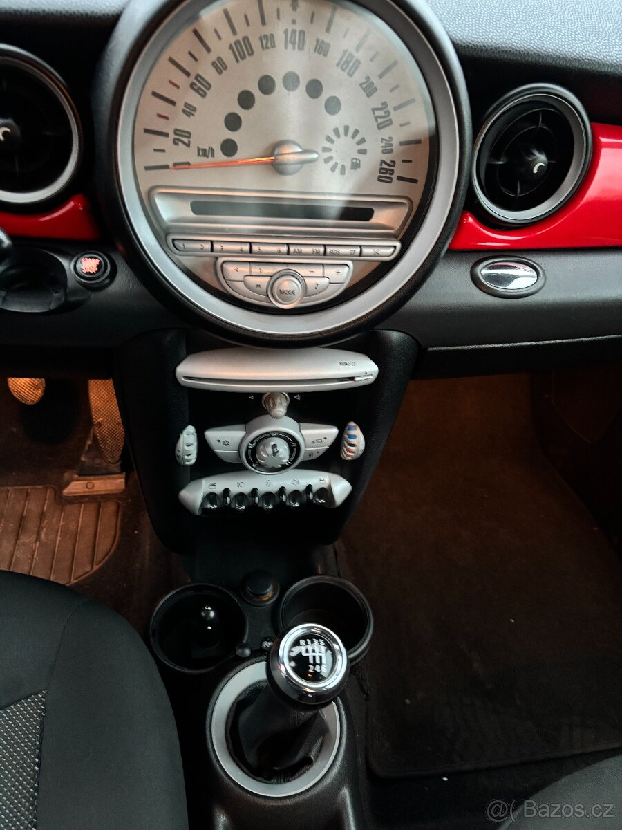 MINI Cooper - ONE, r.v. 2010, 1.4. - benzin - 7