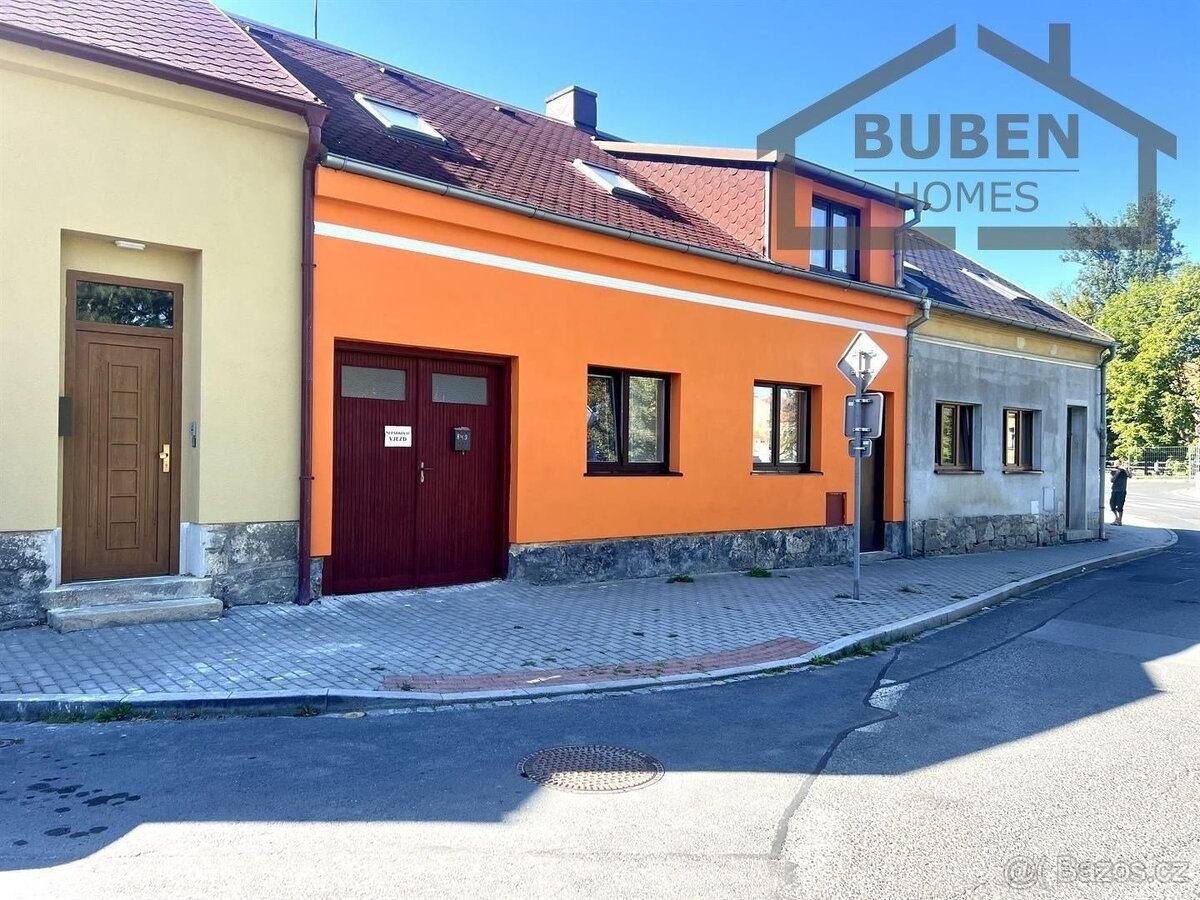 Rodinný dům (užitná plocha 180 m2) se zahradou 200 m² - Tach - 7