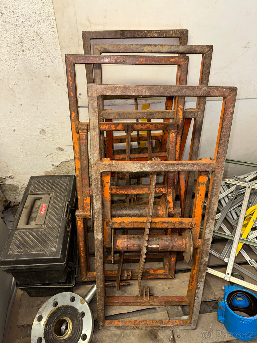 Instalatérský a plynárenský materiál mix - 7