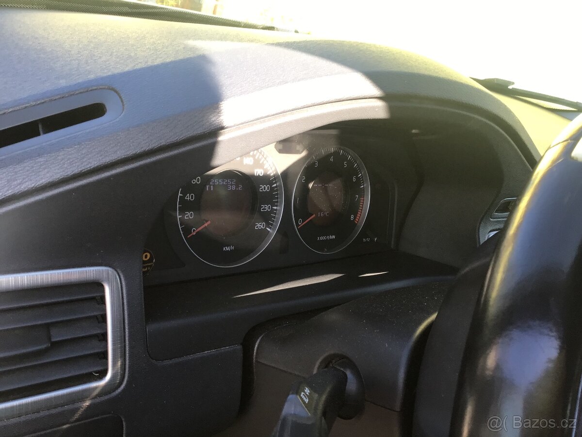Prodam Volvo V70 2,5 Turbo Benzin,LPG,Rv.2009, SERVISKA - 7