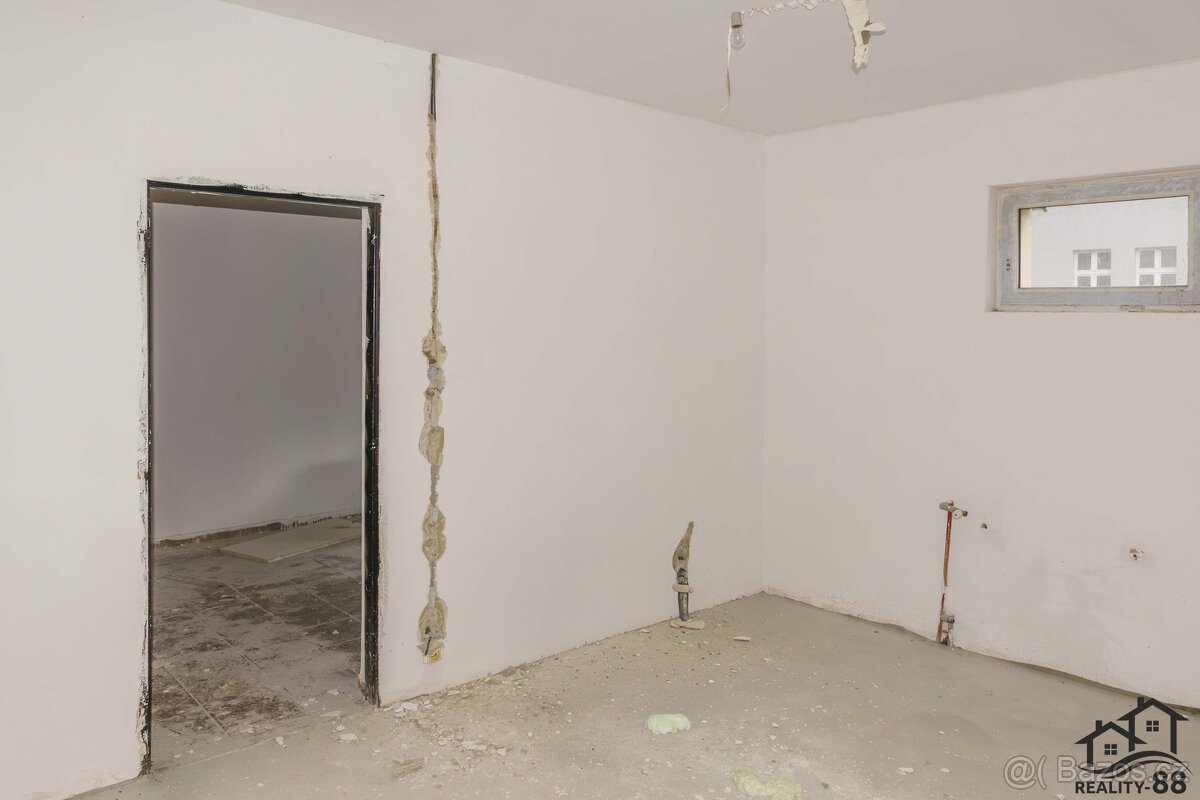 Prodej obchodního prostoru 700 m², Orlová - Město - 7