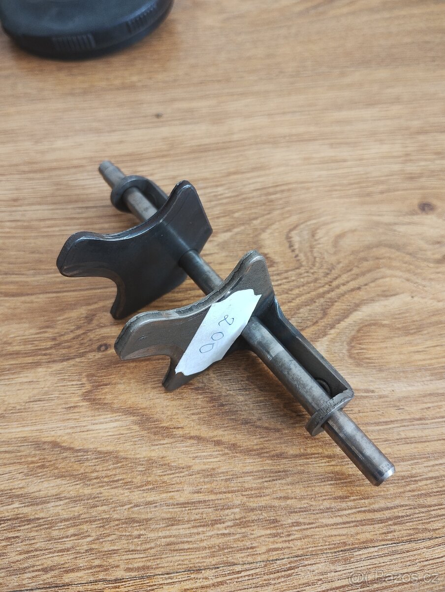 PRODÁM ORIGINÁL DÍLY MOTORU JAWA PÉRÁK 250 FJ / KOMUNISTA - 7