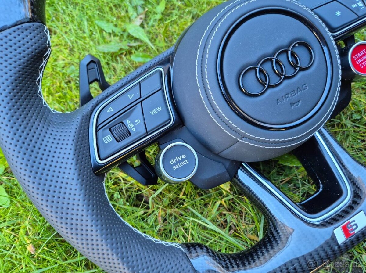 -AUDI R8 VOLANT SPORTOVY START/STOP - DRIVE SELECT - 7