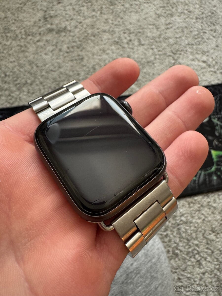 Apple Watch Series 6 44mm - 7