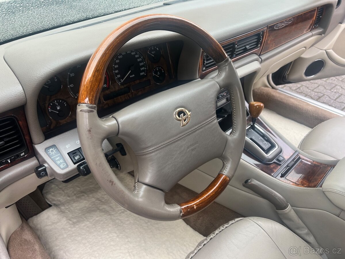 Predám Jaguar Daimler 6 LWB - 7