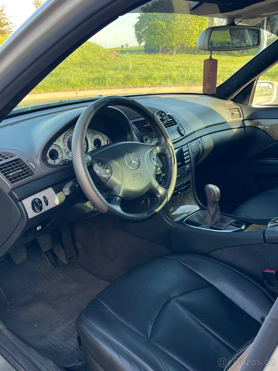 Mercedes E270 - 7