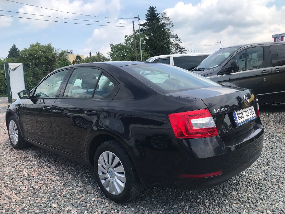 Škoda Octavia, 1.6 TDI 85 KW,TEMPOMAT,ČR... - 7