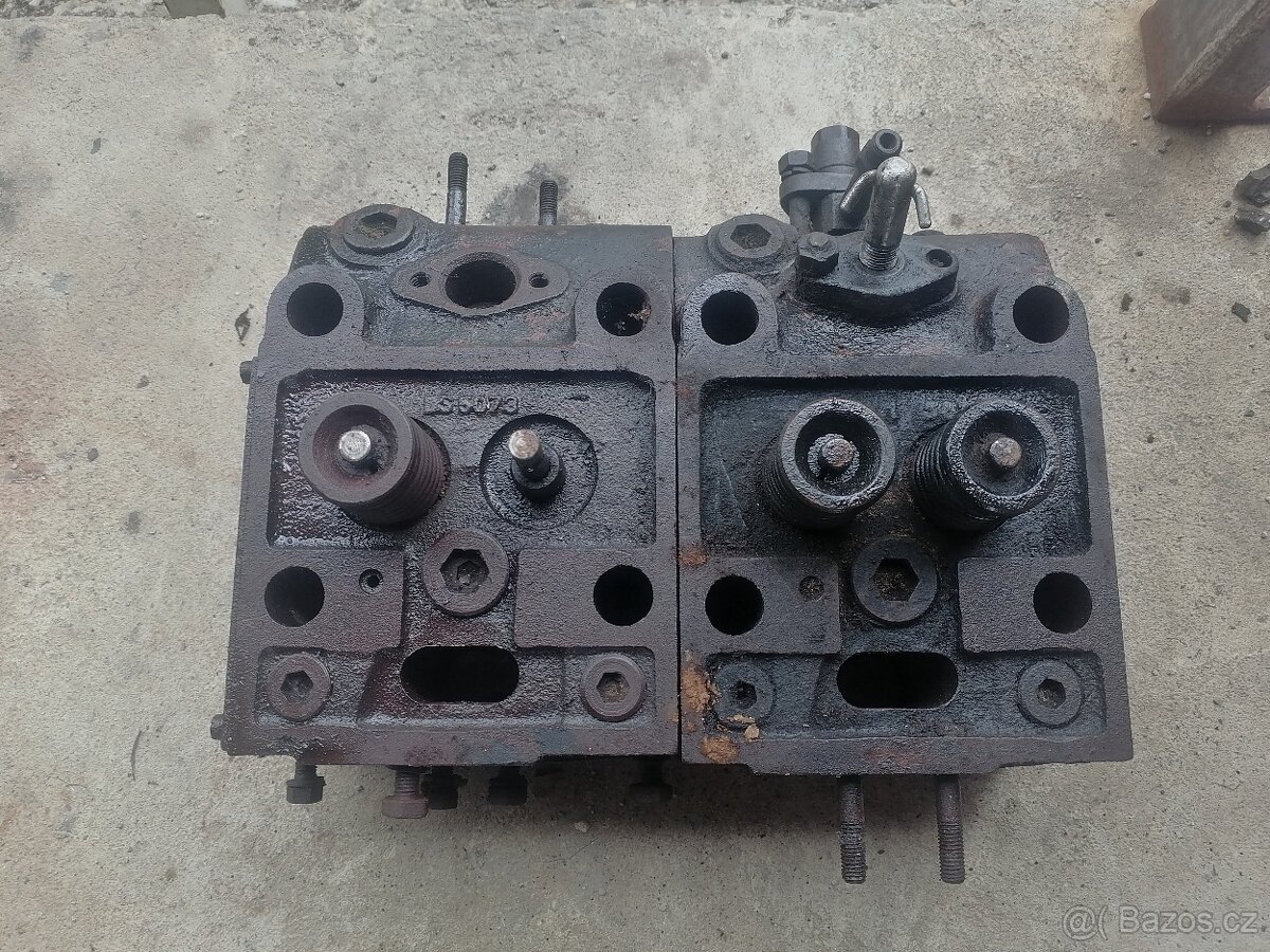 Stabilní motor Škoda hlavy s víkem. - 7