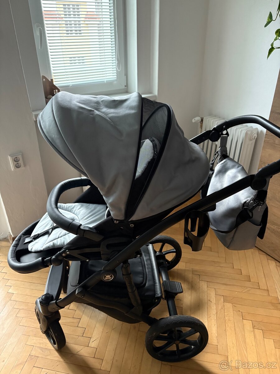Tako kombinovaný kočárek Corona ECO a autosedačky - 7