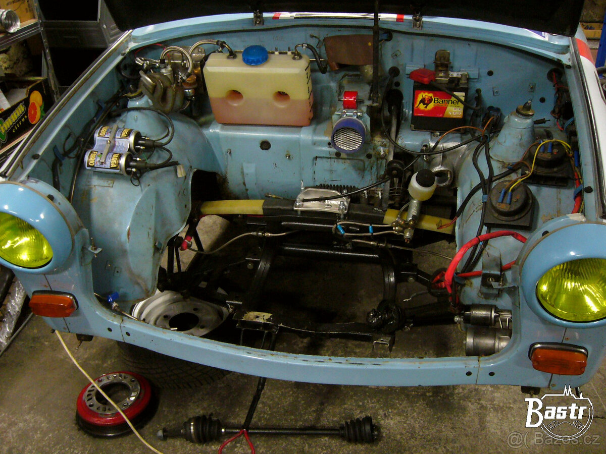 Plastová nádrž Trabant - 7