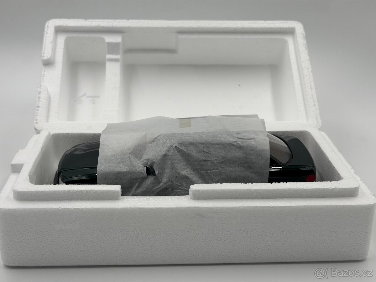 Audi S2 Sedan 1:18 - 7