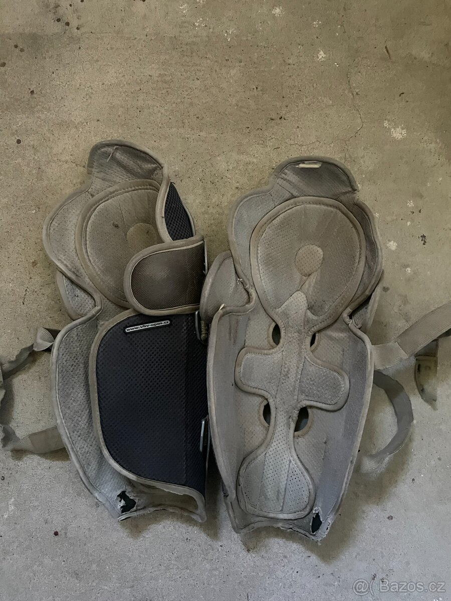 Hráčská výstroj XL - 7