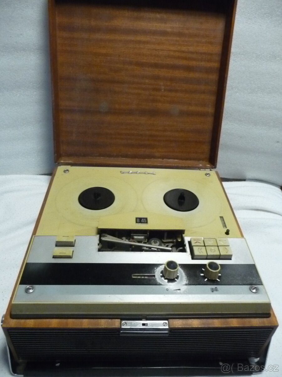 Magnetofon TESLA - 7