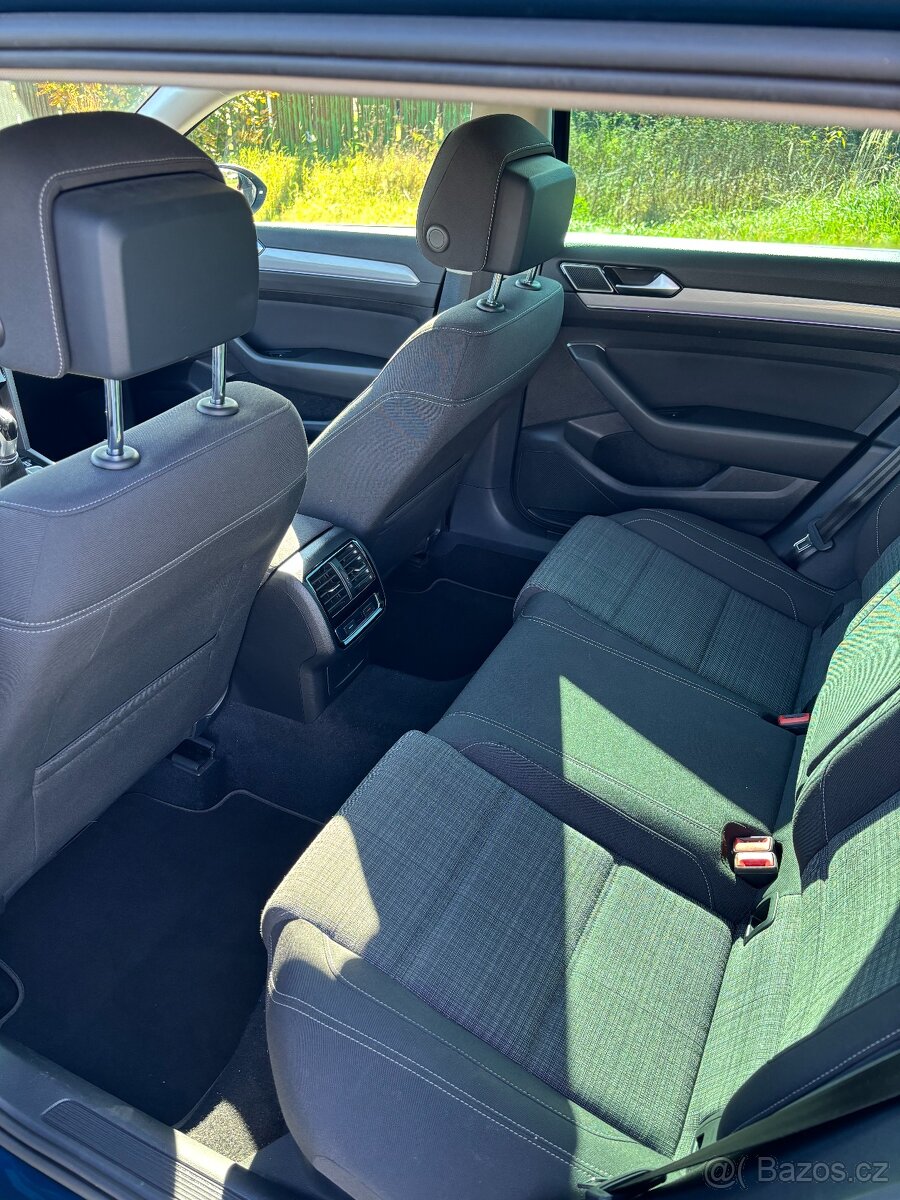 VW Passat B8 Variant Business 2.0 TDI 110kW Manuál / Matrix - 7