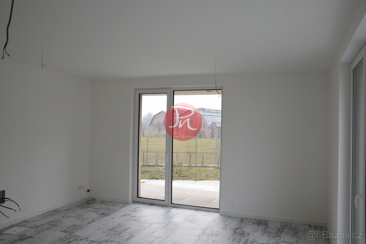 Pronájem nadstandardního bytu 2kk v rezidenci Nová Karolina - 7