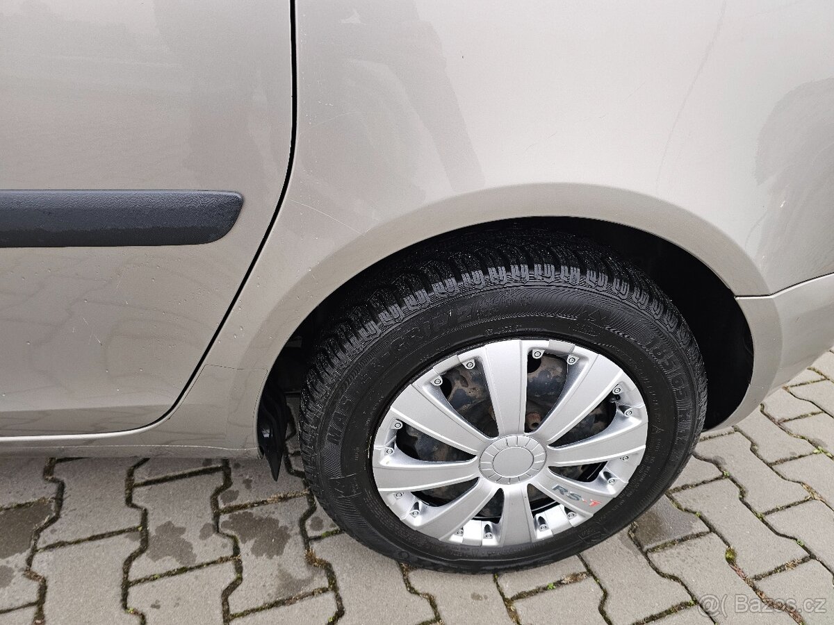 Skoda roomster 1.4 i 63kw - 7