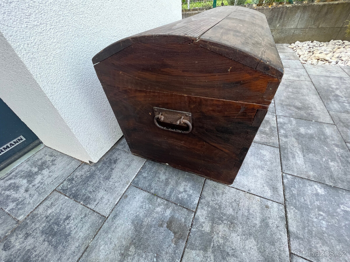 Dřevěná truhla stará - 7