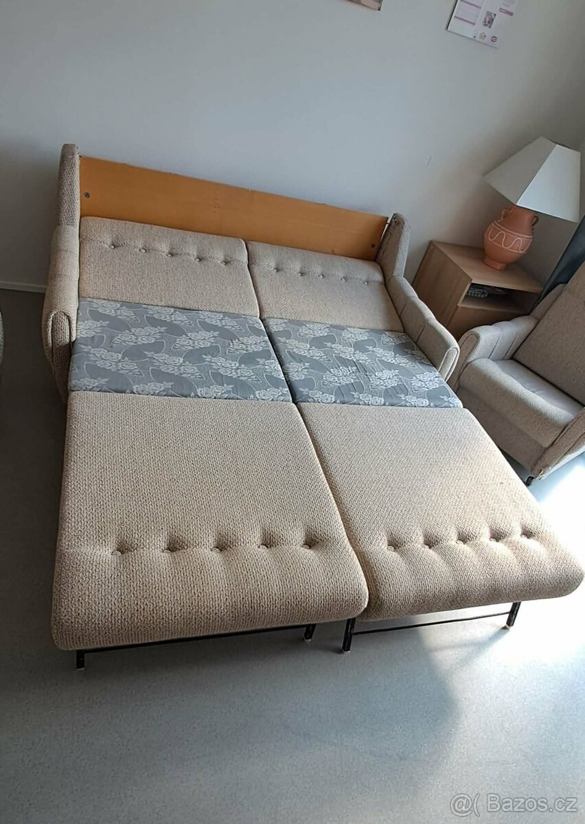 Rozkládací gauč a 2 křesla - 7