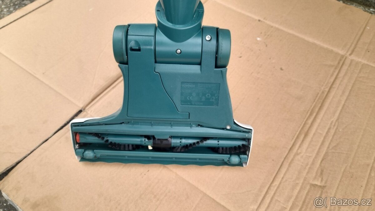 Vysavač Vorwerk 136 s elektronickou klepaci hlavicí - 7
