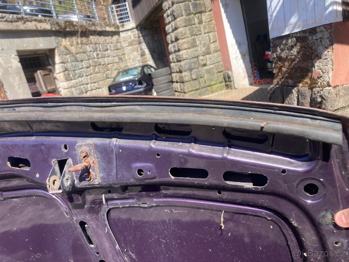 Kapota BMW E34 technoviolet - 7