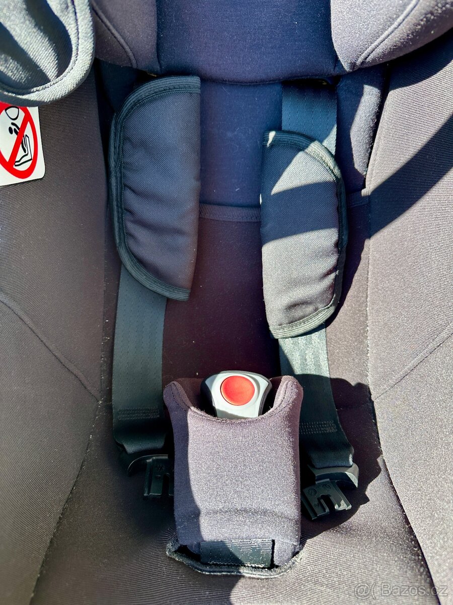 Autosedačka Bugaboo Turtle Air by Nuna BLACK + Isofix báze - 7