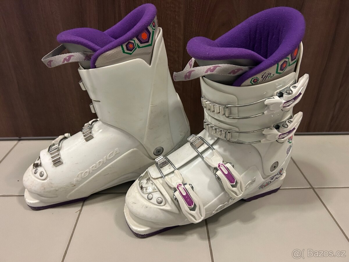 Dívčí lyžařský set Nordica lyže 120cm, lyžáky 25.0-25.5 - 7