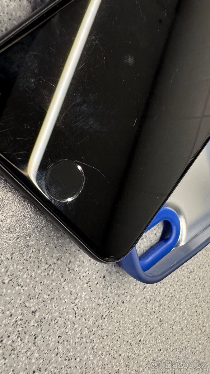 iPhone 8 Black 64GB - 7