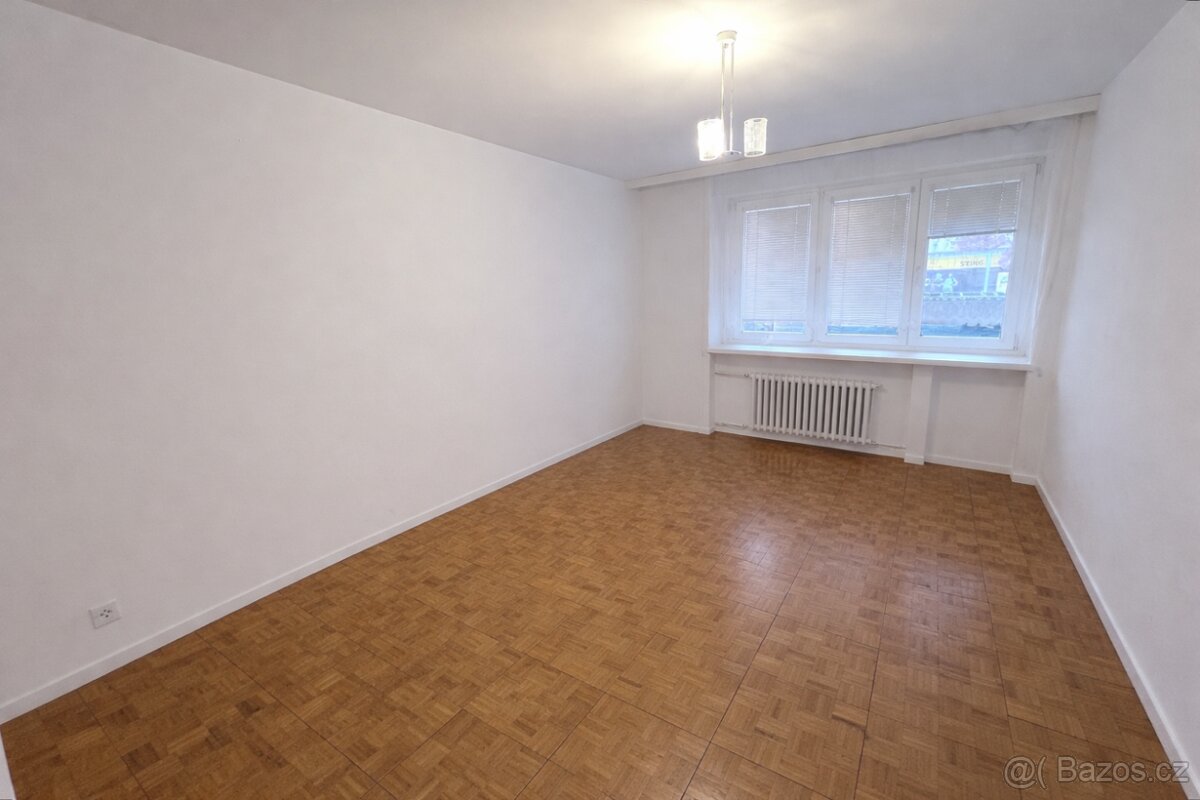 Pronájem bytu 3+1, 90 m², Zlín – Zarámí - 7