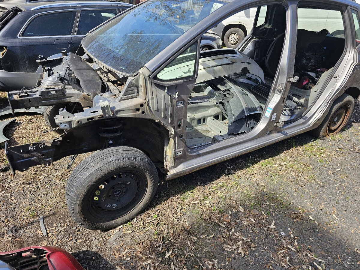 Kastle, skelet VW Golf VII Sportsvan - 7