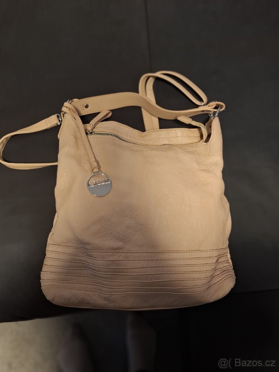 Velká kabelka - 7