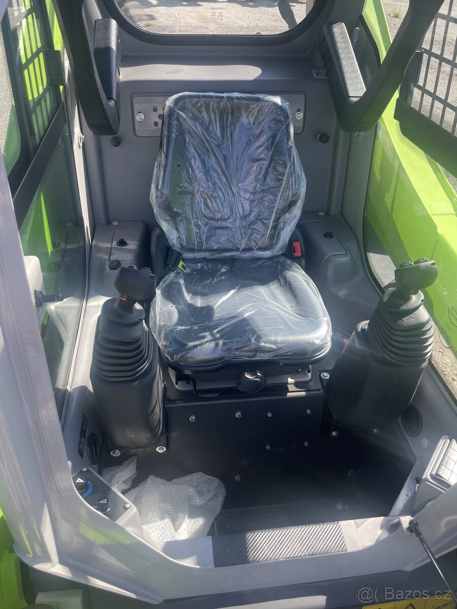 Smykový nakladač Zoomlion ZS090V - 7