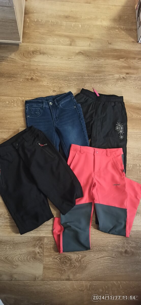 Dívčí oblečení převážně vel.134-140 - 7