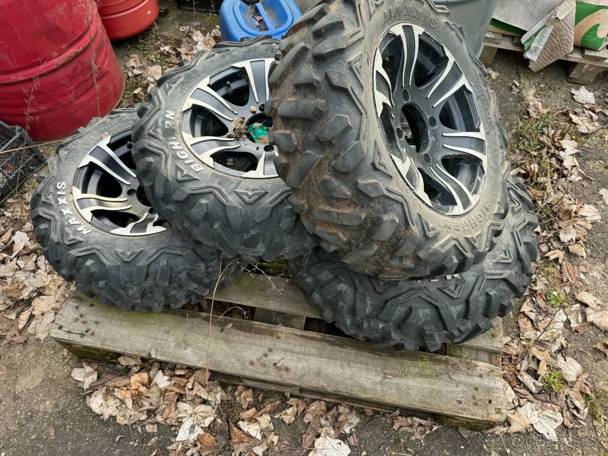 Can-Am OUTLANDER 800 XT - 7