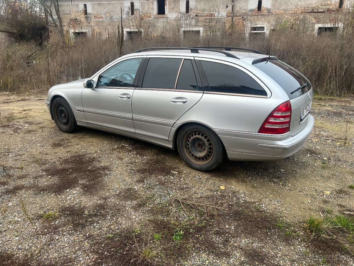 Mercedes-Benz C320 W203 (2002) – 6V - 7