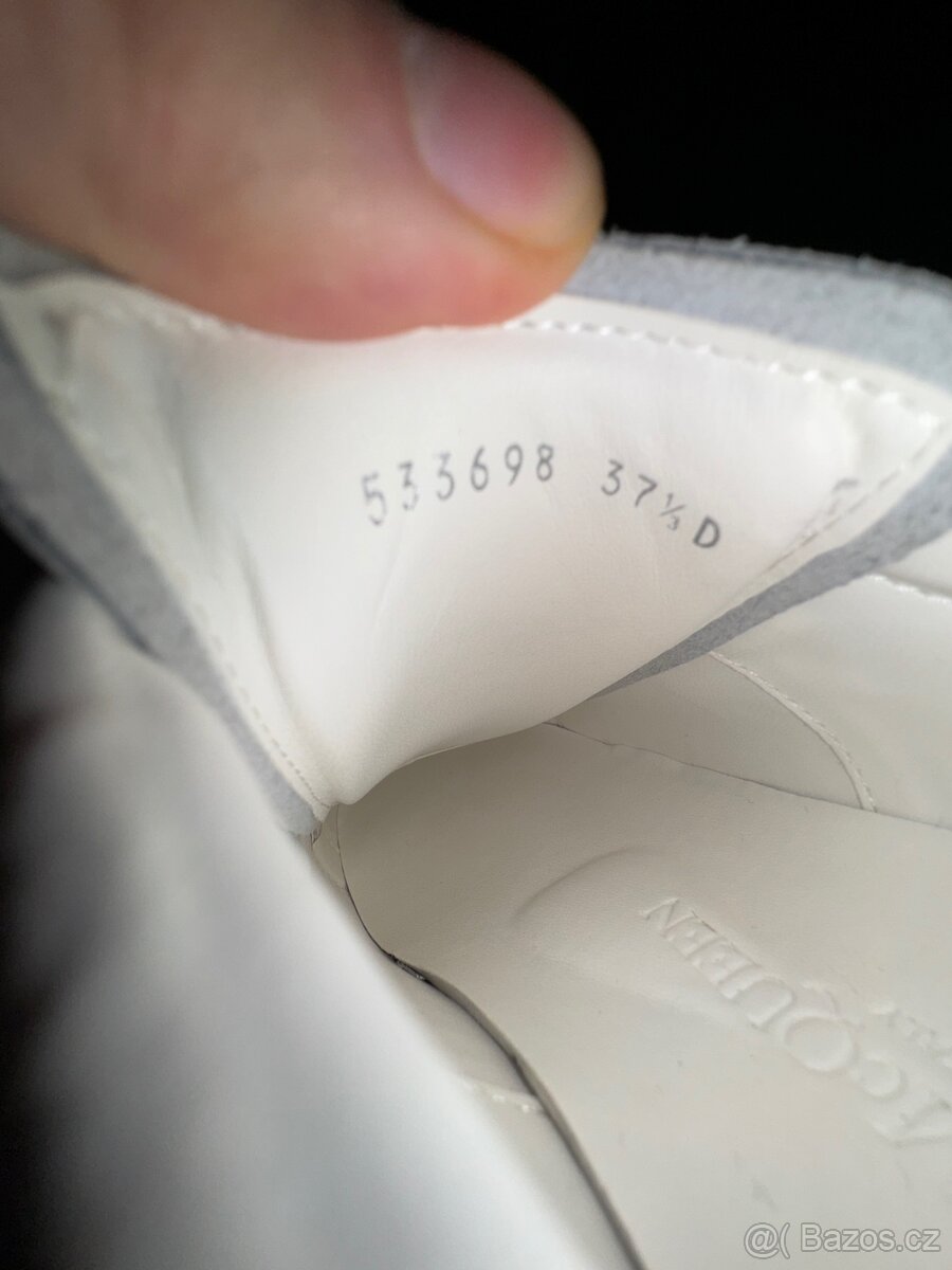 Alexander McQueen - 7