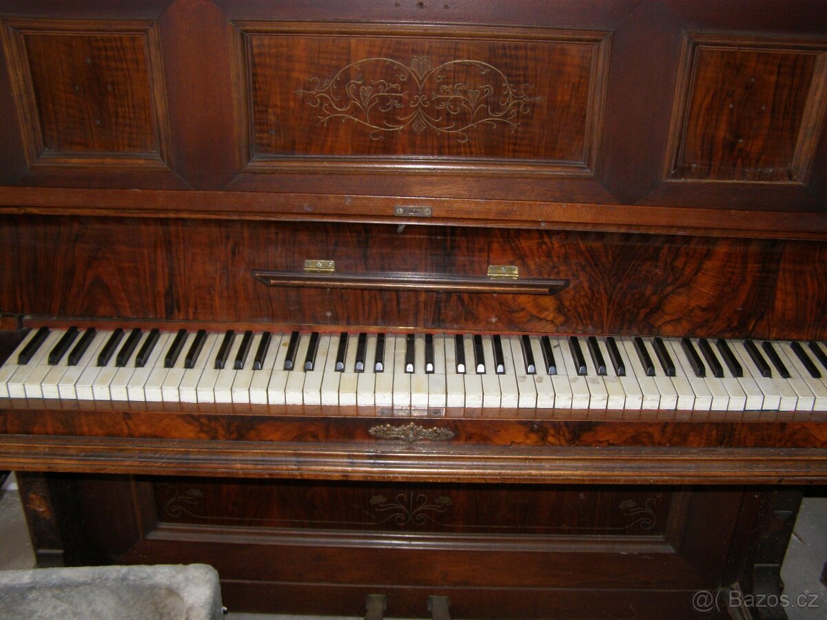 PIANO -starožitné - 7