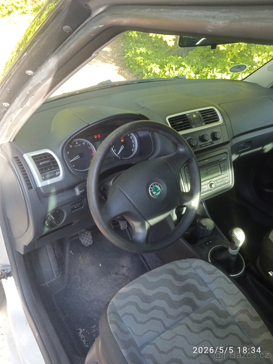 Škoda fabia 1.4, cena 44000k.c. - 7