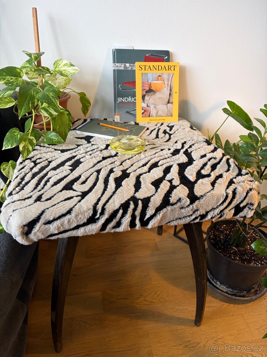 Fluffy table redesign Jindřich Halabala Pavouk - 7