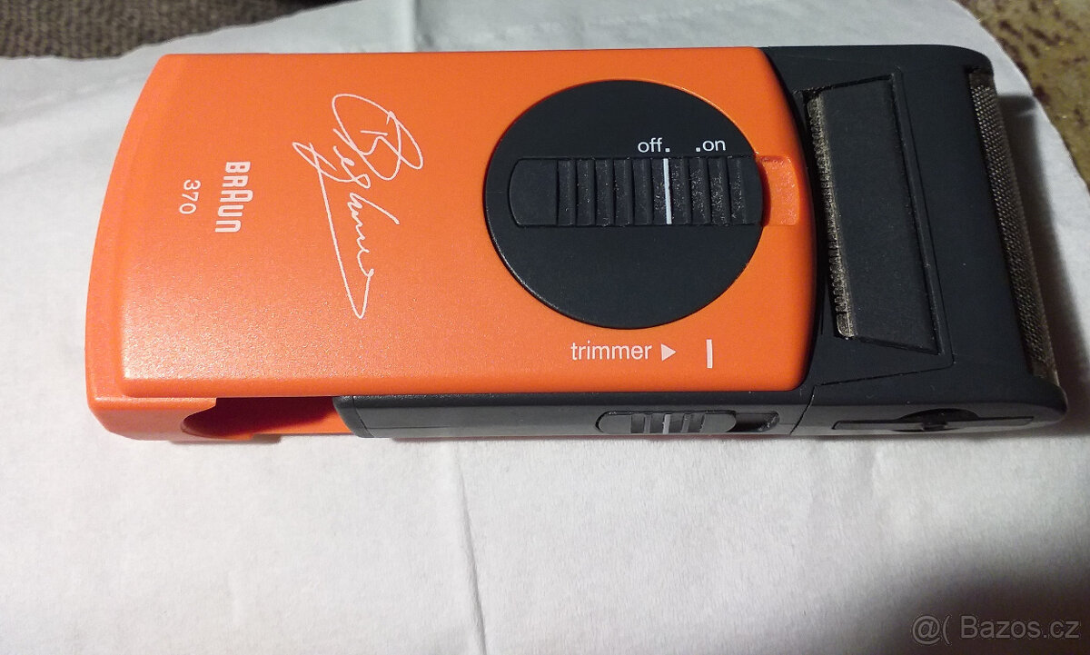 Retro holící strojek na baterky. - 7