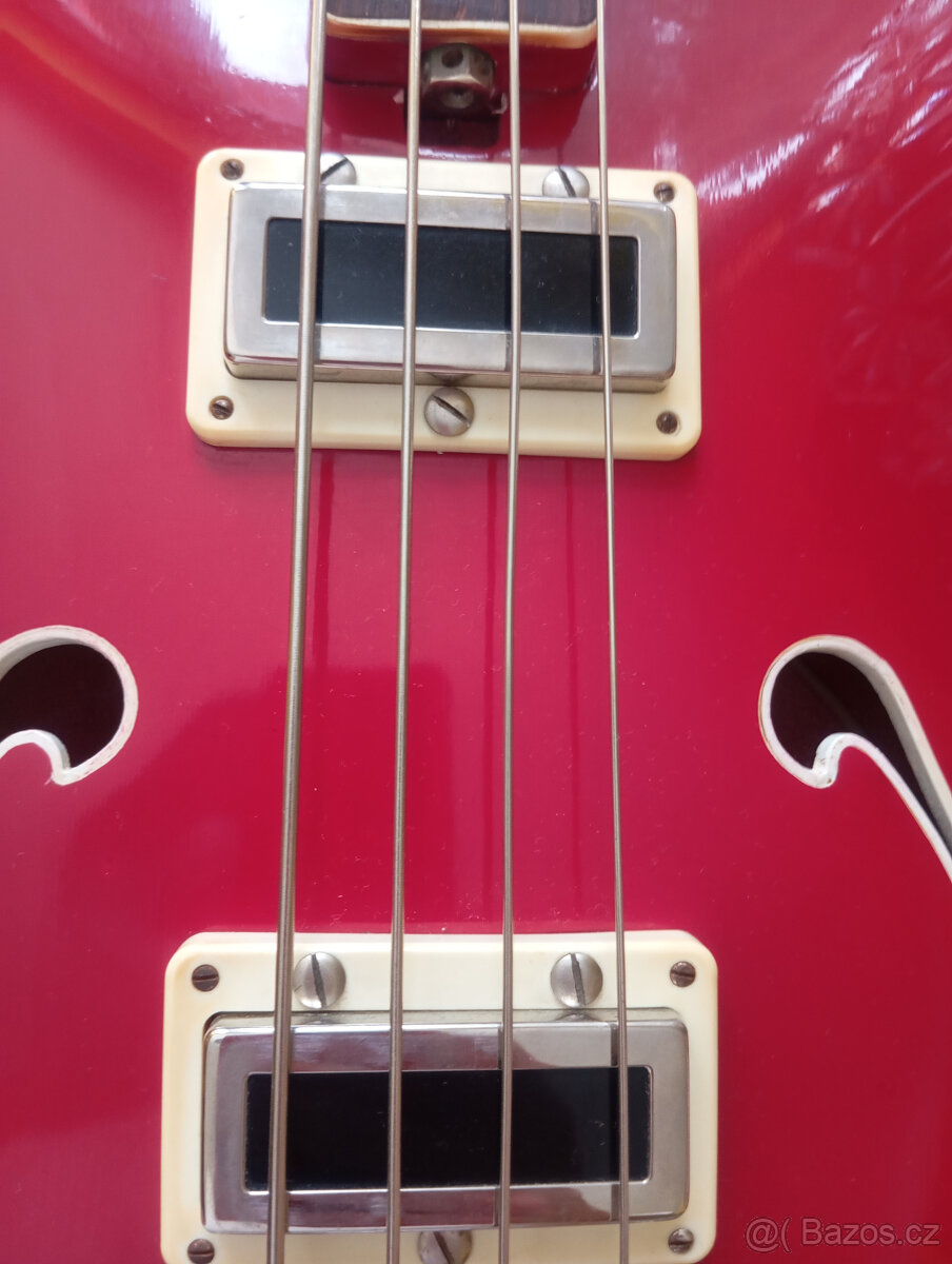 Prodám Jolana Studio Bass - 7