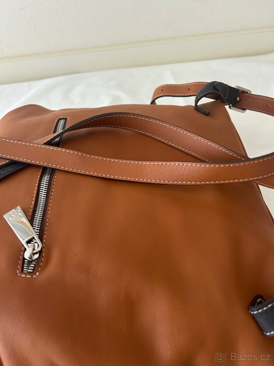 DÁMSKÝ MĚSTSKÝ BATOH PC 6.200,- - 7