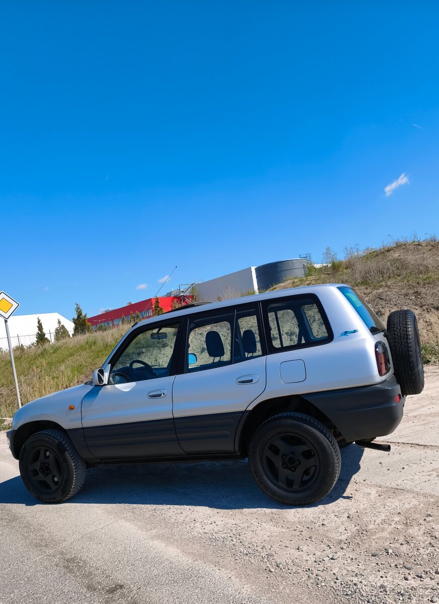 Toyota RAV4 1.gen - 7
