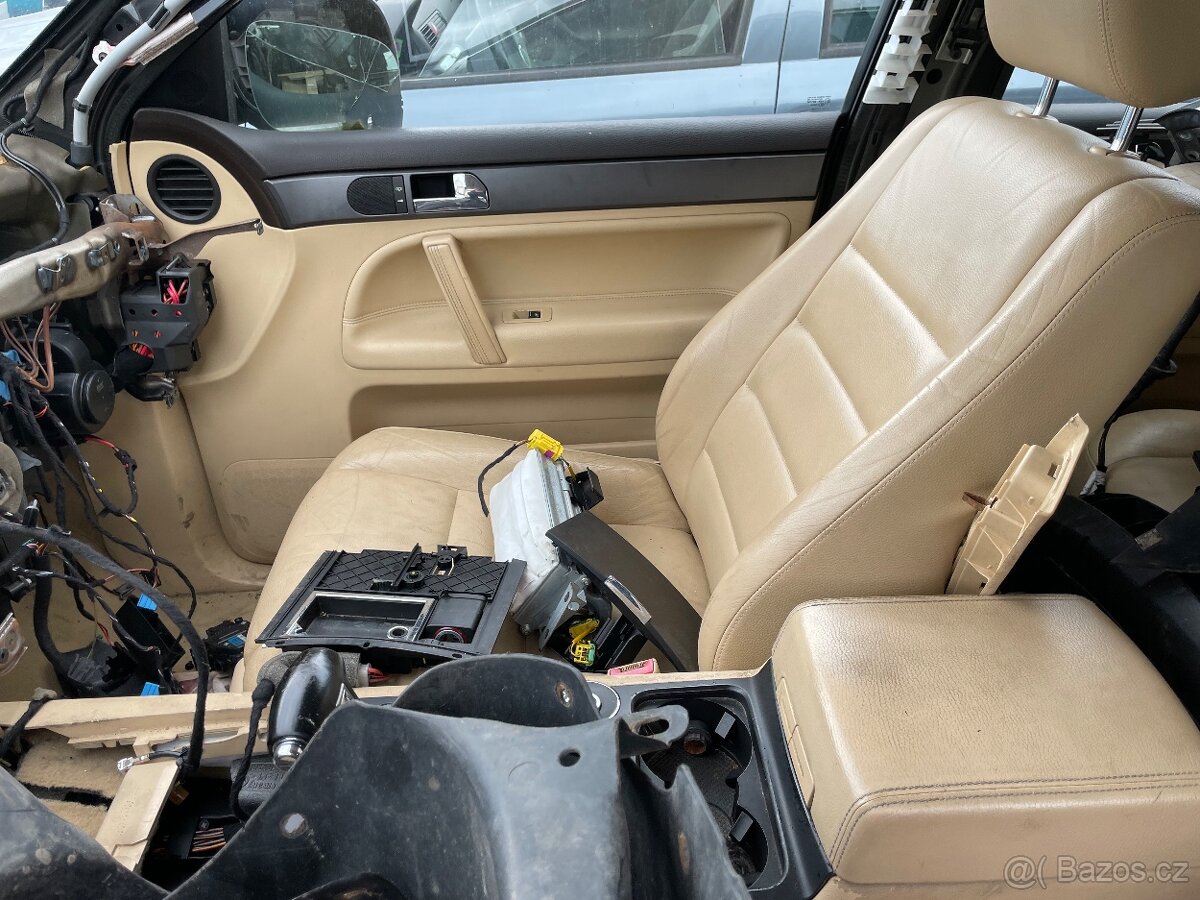 VW Touareg V6 TDI Díly - 7